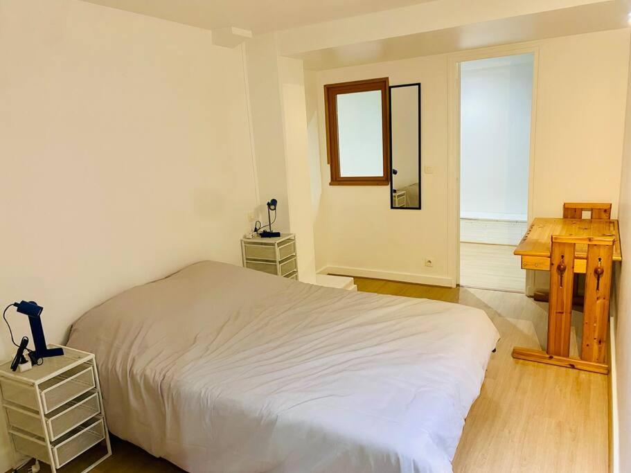 Maisonnette Au Calme Proche T2 La Garenne-Colombes Exterior photo